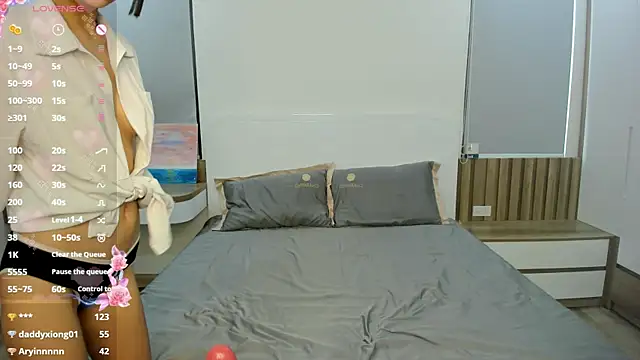 Snapshot of gabby_little chatting on July 3, 2026, 7:48 am gabby little online show from July 3, 2026, 7:48 am