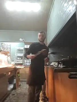 LeonNovaro online show from October 30, 2025, 8:27 am