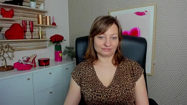 angelaSamt online show from April 10, 2026, 5:45 am