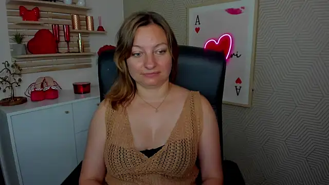 Snapshot of angelaSamt chatting on June 29, 2026, 5:35 am angelaSamt online show from June 29, 2026, 5:35 am