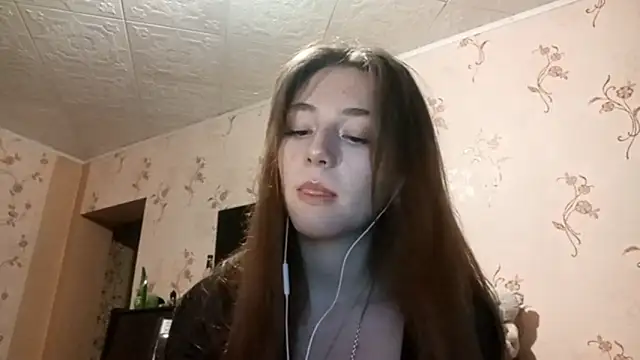 Sophiecuttie online show from September 24, 2025, 1:14 pm