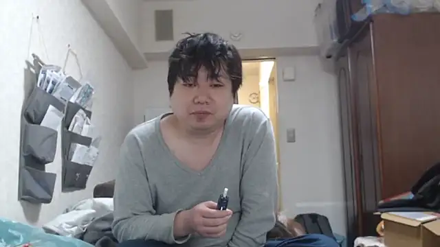 raterate555 online show from March 8, 2026, 3:21 am