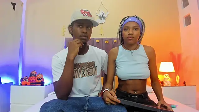 Kiaraa y Her Crazy online show from October 18, 2025, 4:48 am