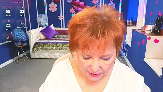 Kira Kenett online show from February 9, 2026, 5:55 am