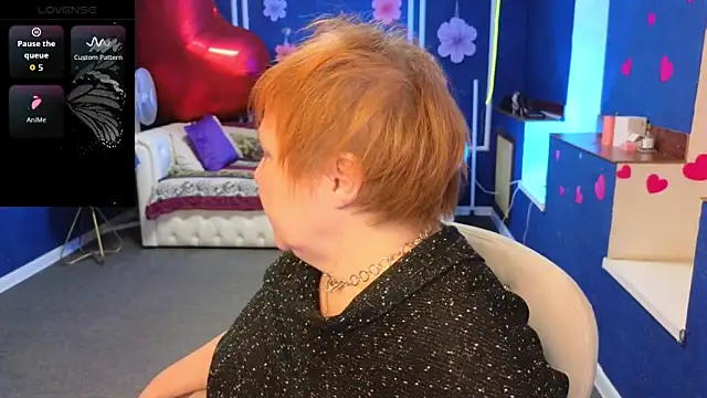 Kira Kenett online show from March 26, 2026, 4:34 pm