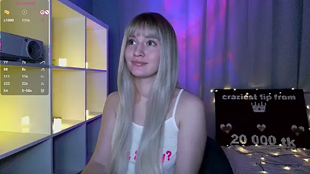 LunaXLoverx online show from October 30, 2025, 5:35 pm