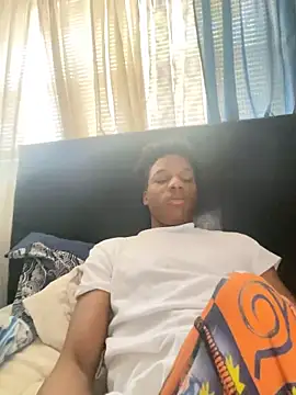 Snapshot of dmmeformerch chatting on February 25, 2026, 3:21 pm dmmeformerch online show from February 25, 2026, 3:21 pm