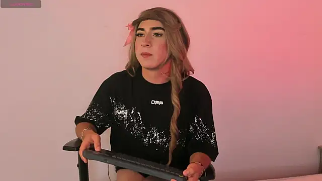 Melody Bakeer online show from March 4, 2026, 7:09 pm