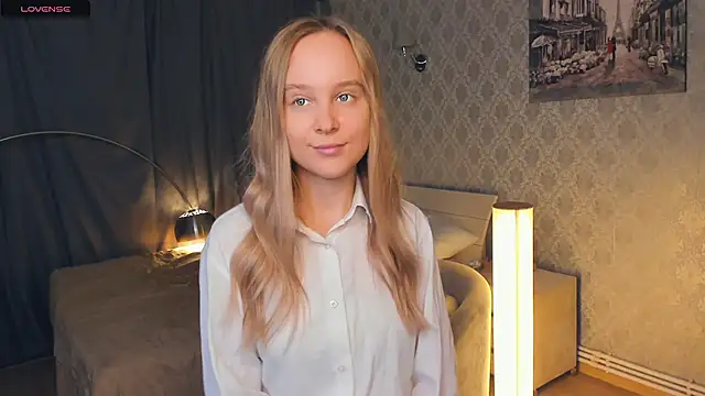 SoonMoor online show from October 31, 2025, 5:03 pm