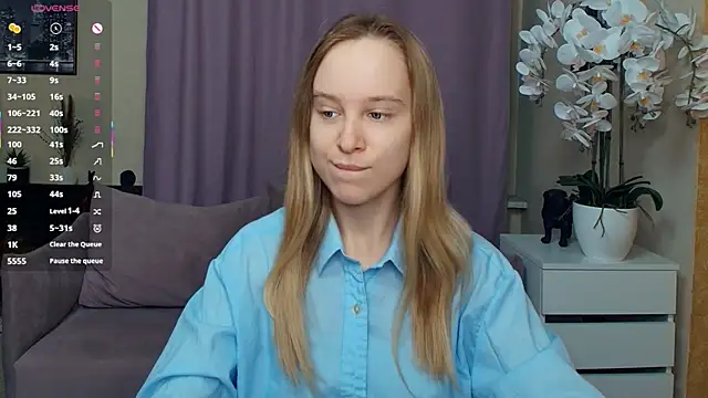 SoonMoor online show from March 2, 2026, 7:10 pm