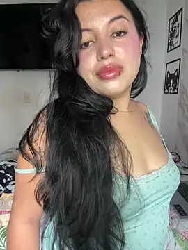 Snapshot of Emma_2903 chatting on October 14, 2025, 9:26 pm Emma 2903 online show from October 14, 2025, 9:26 pm