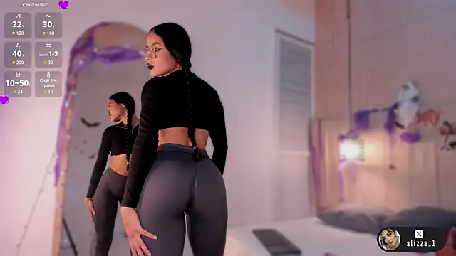 alizza  online show from October 23, 2025, 11:53 am