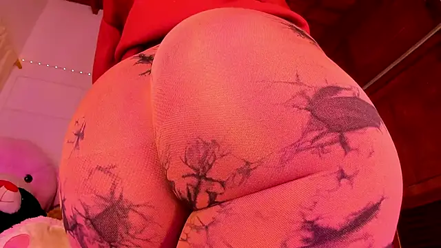 Snapshot of Gabby_Haze chatting on May 15, 2026, 11:01 pm Gabby Haze online show from May 15, 2026, 11:01 pm