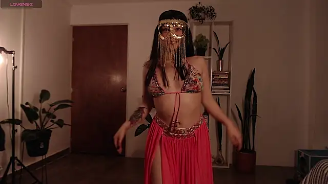 Ellyuwuw online show from November 13, 2025, 12:09 am