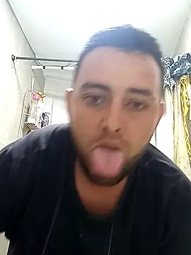 angelitocalientico online show from September 25, 2025, 4:16 am