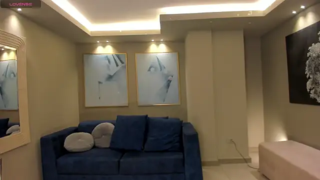 MayaMoretti  online show from February 14, 2026, 4:31 am