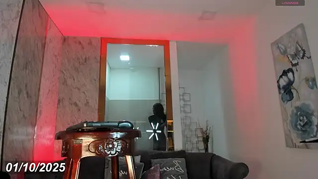 Snapshot of shantal_chocolet chatting on October 1, 2025, 12:55 pm shantal chocolet online show from October 1, 2025, 12:55 pm