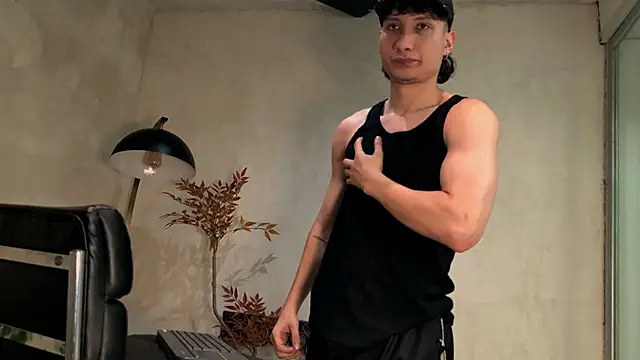 enzo steel online show from November 29, 2025, 7:11 am