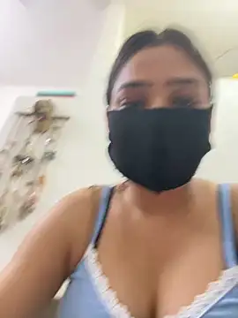 Snapshot of Sex_Queen_aaraya chatting on June 11, 2026, 6:33 am Sex Queen aaraya online show from June 11, 2026, 6:33 am