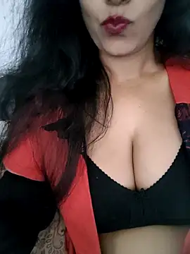 Deepa Sharma143 online show from April 18, 2026, 2:04 am