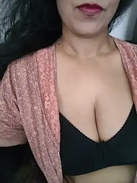 Snapshot of Deepa_Sharma143 chatting on July 5, 2026, 6:09 am Deepa Sharma143 online show from July 5, 2026, 6:09 am