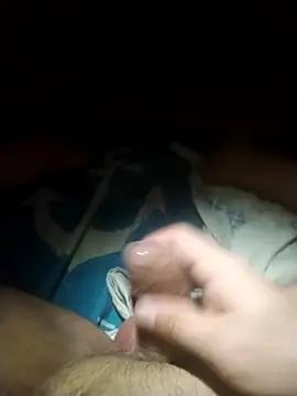 quieresleche1 online show from September 11, 2025, 4:12 am