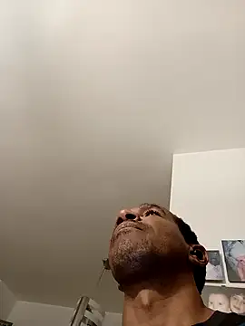 Snapshot of estrogeni chatting on September 22, 2025, 7:27 pm estrogeni online show from September 22, 2025, 7:27 pm