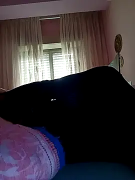 Snapshot of estrogeni chatting on April 11, 2026, 6:29 am estrogeni online show from April 11, 2026, 6:29 am