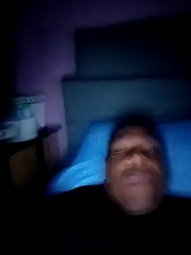 Snapshot of estrogeni chatting on April 18, 2026, 7:40 pm estrogeni online show from April 18, 2026, 7:40 pm