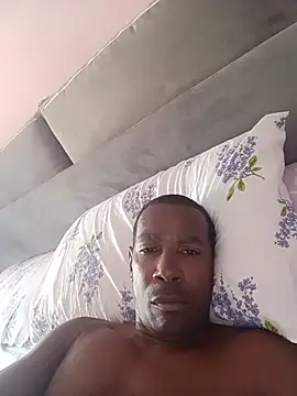 Snapshot of estrogeni chatting on August 4, 2026, 12:30 pm estrogeni online show from August 4, 2026, 12:30 pm