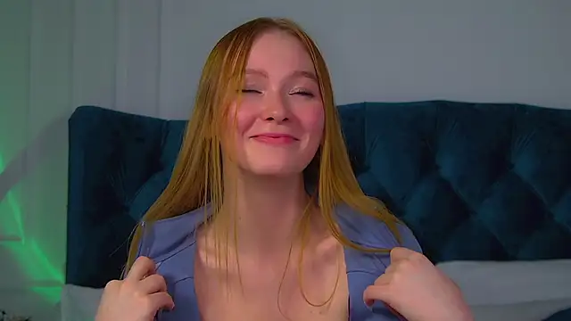 AgataFoxley online show from November 22, 2025, 6:29 pm