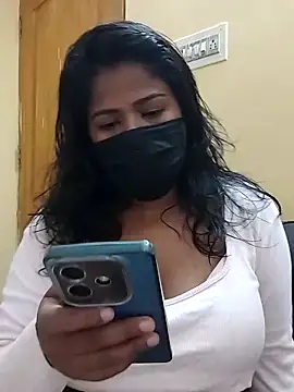 HAANNIAA online show from September 10, 2025, 10:15 am