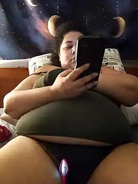 xlatinastar online show from September 18, 2025, 6:43 pm