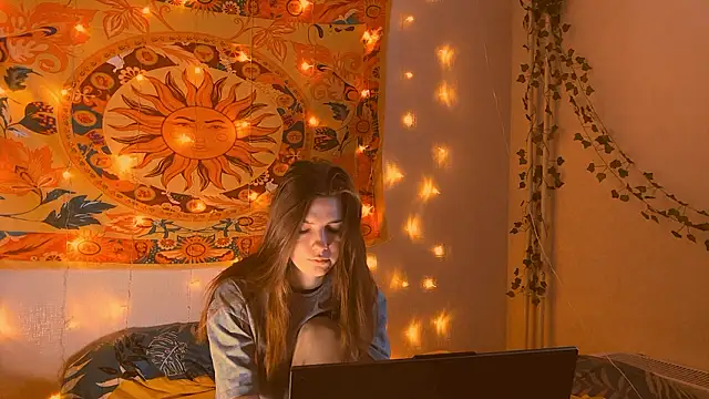 AliceCUNTach online show from February 19, 2026, 5:03 am