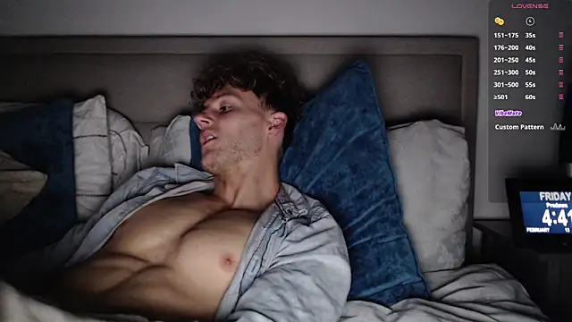 DominantAlex18 online show from February 13, 2026, 4:41 am