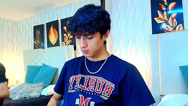 Lean Portman online show from November 28, 2025, 9:06 pm