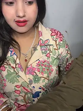 nishababybaby online show from December 3, 2025, 5:33 pm