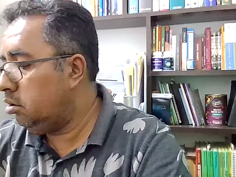 HomHot47 online show from September 28, 2025, 9:42 pm