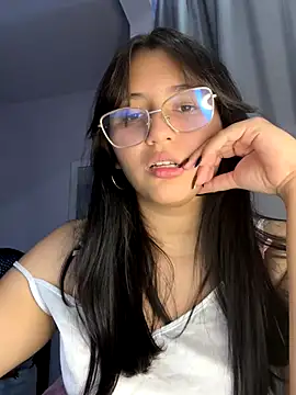 Angeldusttt online show from September 11, 2025, 6:08 pm