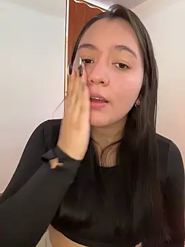 Angeldusttt online show from October 14, 2025, 3:02 pm