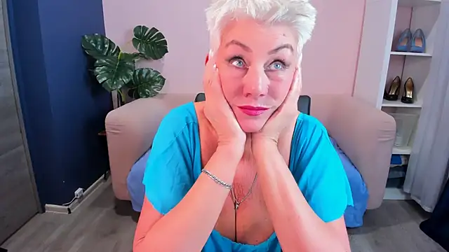 HotandMature online show from February 3, 2025, 11:31 am