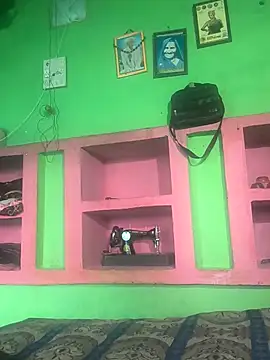 Snapshot of Shreyaaa_1 chatting on October 31, 2025, 3:40 am Shreyaaa 1 online show from October 31, 2025, 3:40 am