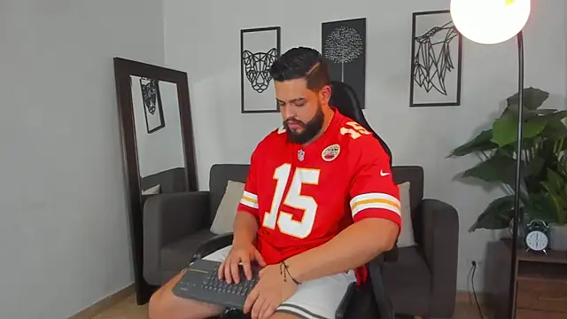 Justin kingX7 online show from April 5, 2026, 2:53 am