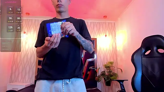 Justin Lakee online show from October 18, 2025, 11:27 pm