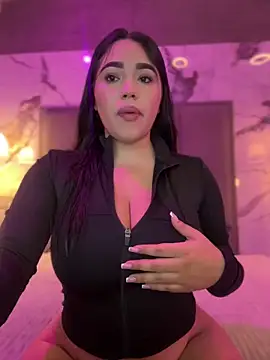 SofiaWildee online show from December 21, 2025, 10:39 pm