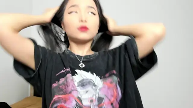 Soyun Mia online show from February 18, 2026, 2:46 pm