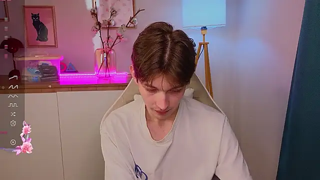 Snapshot of _Den1s_ chatting on February 25, 2026, 1:32 pm Den1s online show from February 25, 2026, 1:32 pm