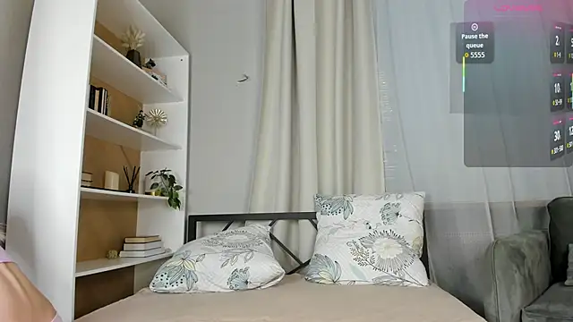 ErinBissonnette online show from March 17, 2026, 7:06 pm