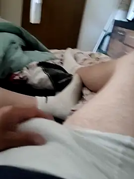 boxerundsocken91 online show from September 22, 2025, 3:36 pm