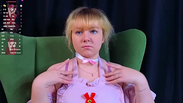 DianaJacobs online show from November 19, 2025, 8:25 am